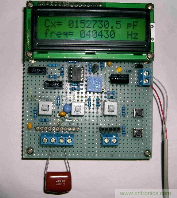 DIY集電容、電感和頻率為一體的測(cè)量?jī)x器