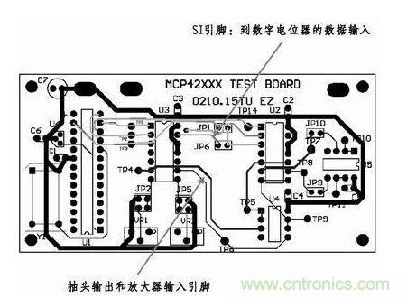 采用這種新的布線，將模擬線路和數(shù)字線路隔離開了。增大走線之間的距離，基本消除了在前面布線中造成干擾的數(shù)字噪聲。