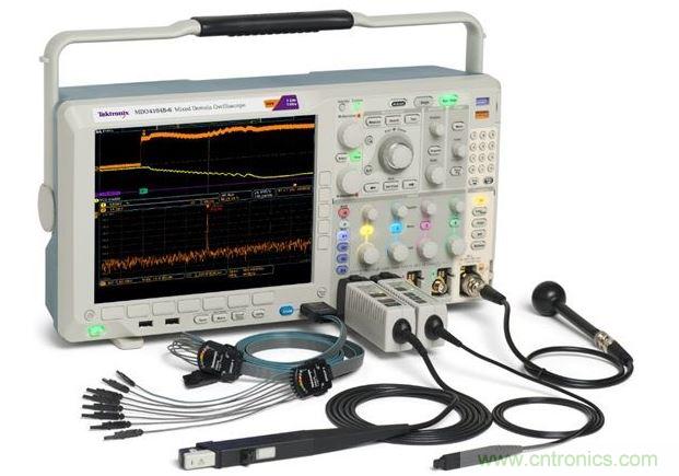 混合域示波器(MDO)將頻譜分析儀、示波器和邏輯分析儀組合在一臺(tái)儀表內(nèi)，可以從全部三臺(tái)儀器中產(chǎn)生同步的而且與時(shí)間關(guān)聯(lián)的測量結(jié)果。圖中顯示的是泰克公司的MDO4000B。