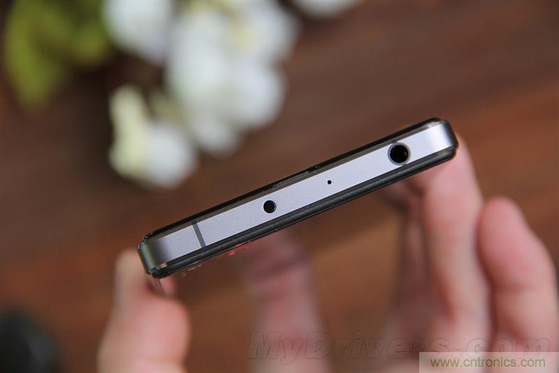 無邊框的 nubia Z9 ，一款既有驚喜，又有驚艷的智能手機