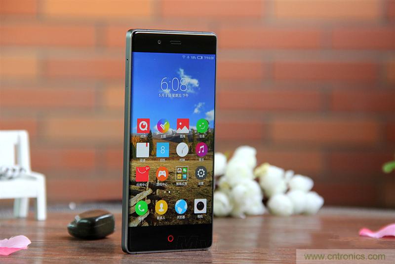 無邊框的 nubia Z9 ，一款既有驚喜，又有驚艷的智能手機