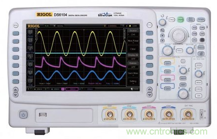 使用數(shù)字示波器DS6104測量交流信號的幅值和相位